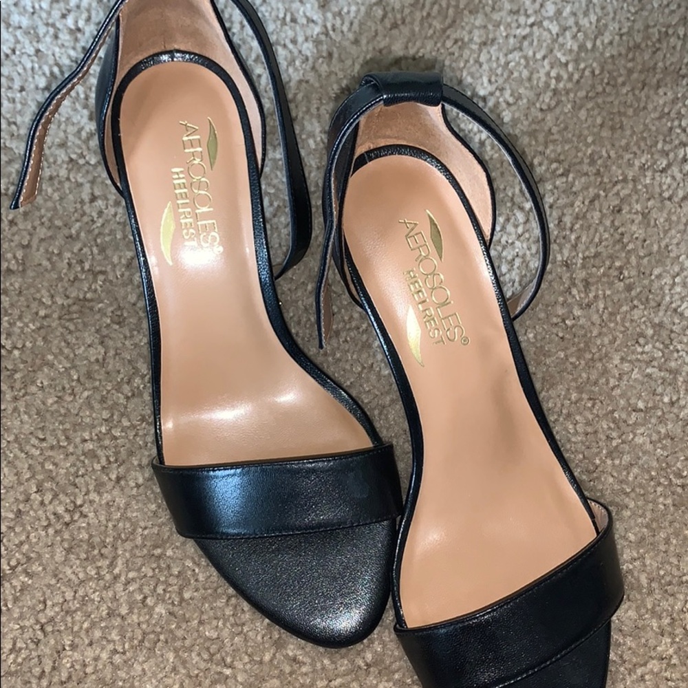 aerosoles brand new black heels